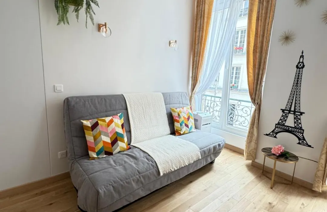 Chez Zenovia-1